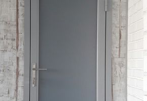 Двери в алюминиевой обвязке в проекте Проект для компании 8 Ом